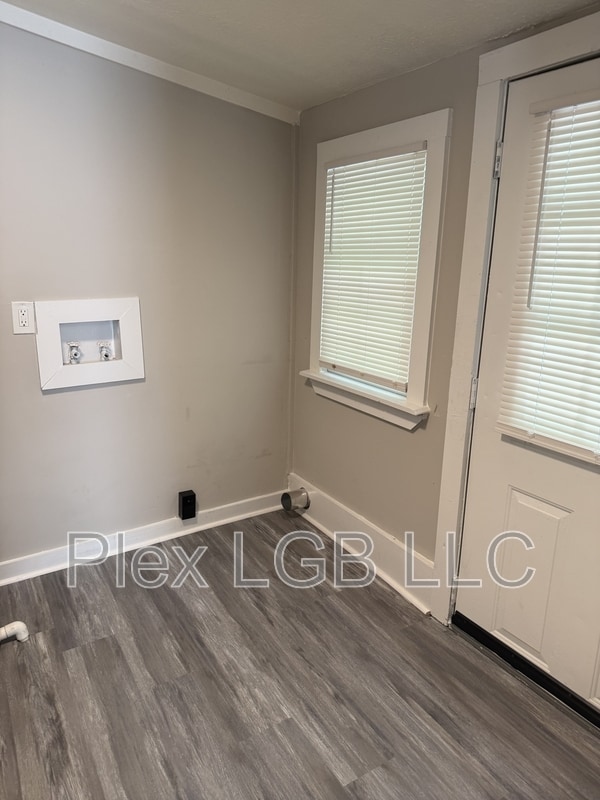 Photo - 307 Dix St