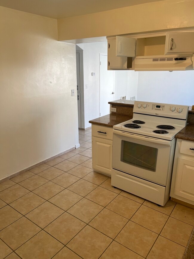 Photo - 1308 Flower St Unidad A