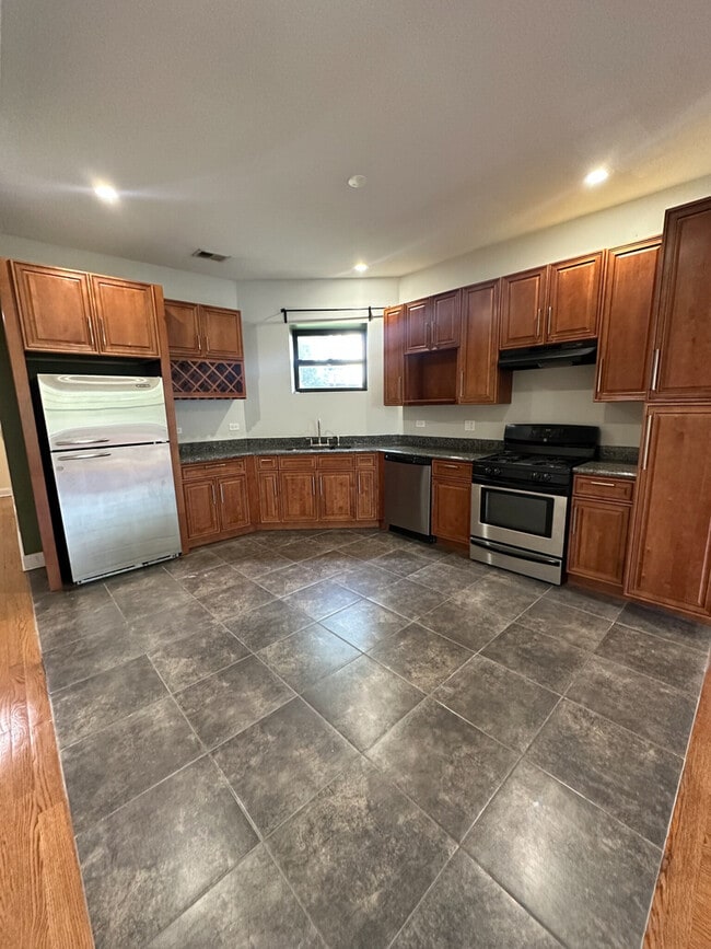 Photo - 4336 S Indiana Ave Unit 1