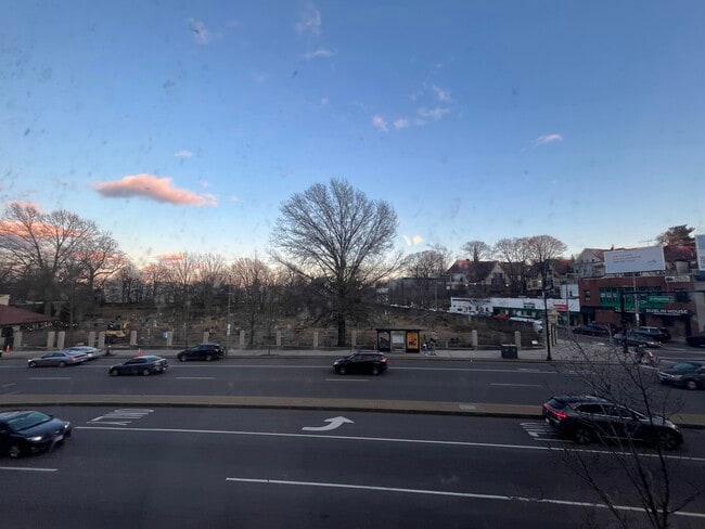 Building Photo - 600 Columbia Rd Unit 6001