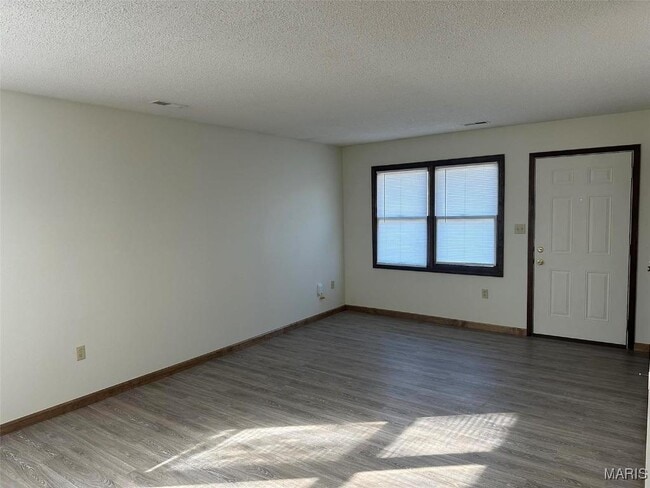 Photo - 101 Sunset Ln