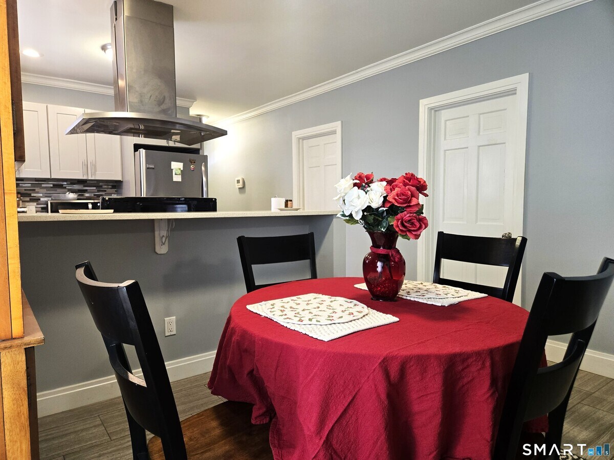 Photo - 206 Scofield Ave