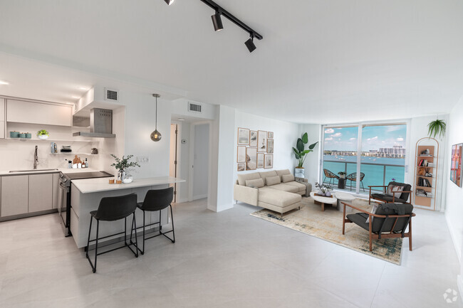 Building Photo - 2841 Sunny Isles Blvd Unit 1105 Rental