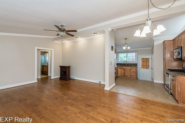 26616 Rouge River Dr