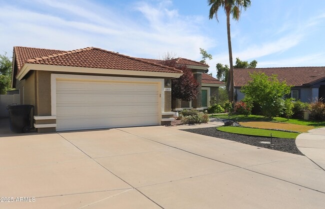 Photo - 1317 E San Angelo Ave