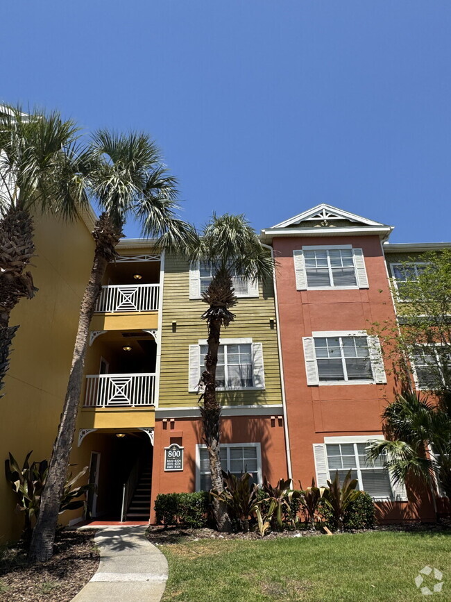 Building Photo - "Spacious 2-Bedroom Condo Retreat with 2 F... Unit 8301