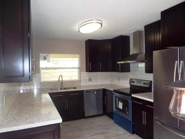 Photo - 1268 Pinetta Cir