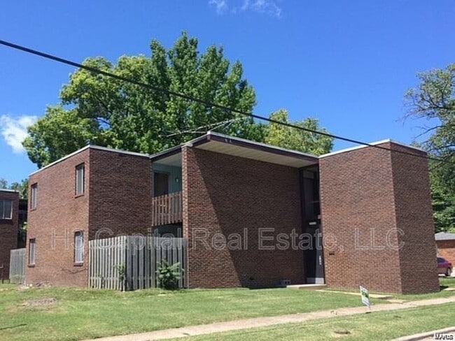 Building Photo - 121 St Louis Rd Unit #1