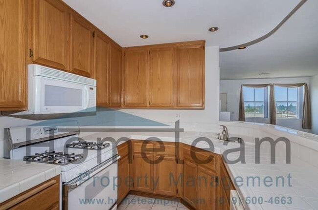 2BR / 2.5 BA 1314 SQFT TOWNHOME RANCHO DEL... - 2BR / 2.5 BA 1314 SQFT TOWNHOME RANCHO DEL...