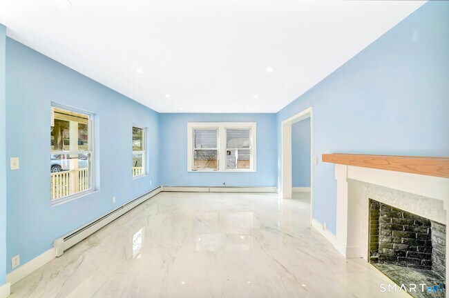 Photo - 341 Lincoln St