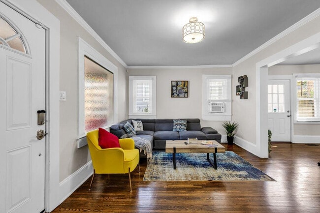 820 Parkwood Ave Unit SI ID1269089P
