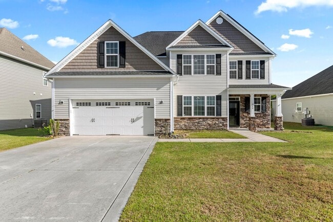 Building Photo - Large 5 bedroom home- don't miss this one!