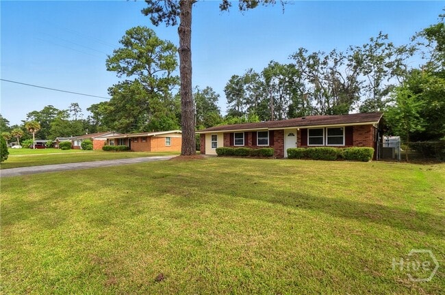 Photo - 332 Woodley Rd