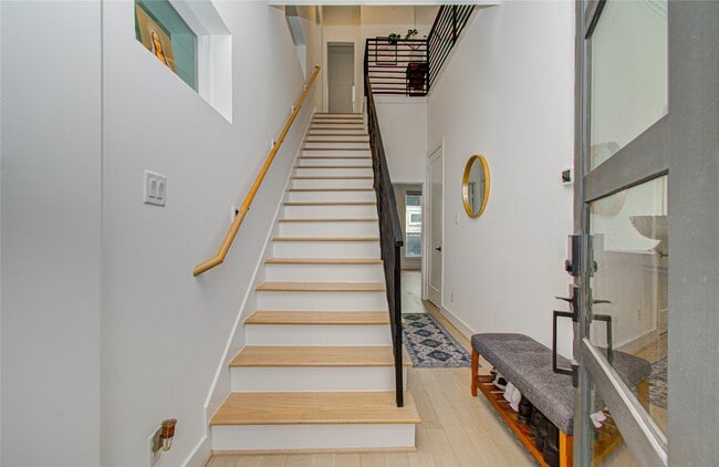Photo - 3032 Lamar St