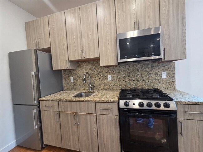 Photo - 9 6th St Unit 9