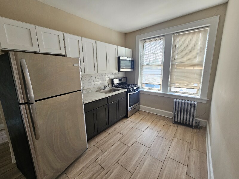 Photo - 388 Bloomfield Ave Unidad 305A