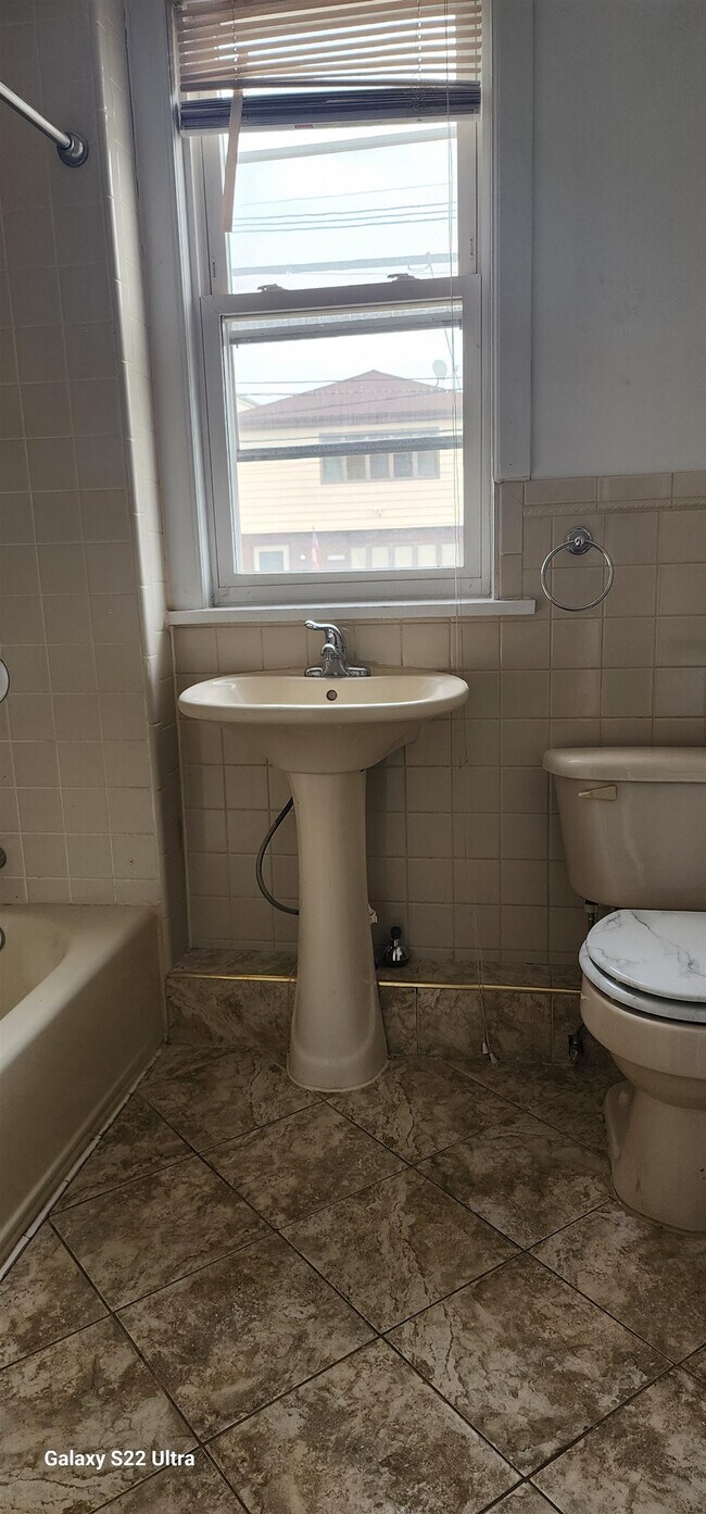 Photo - 44 E 4th St Unit 1