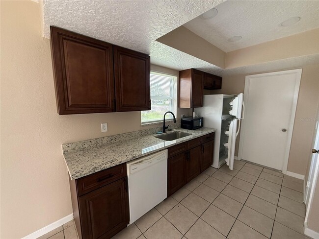 Photo - 133 Alderwood Dr