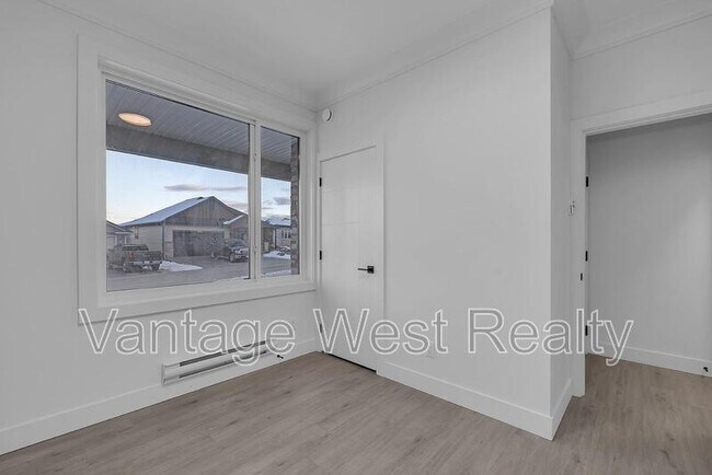 Photo - 3576 Silver Wy