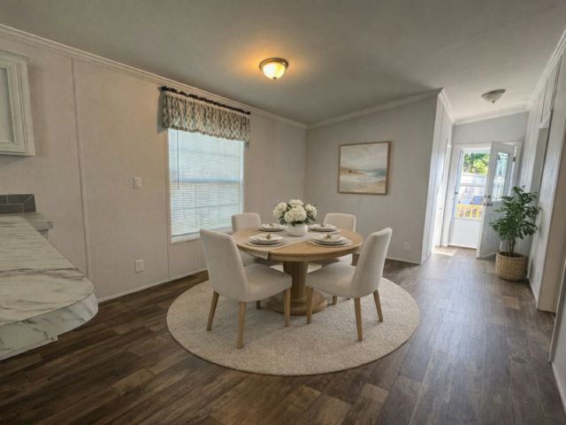 Photo - 9417 Polak Dr