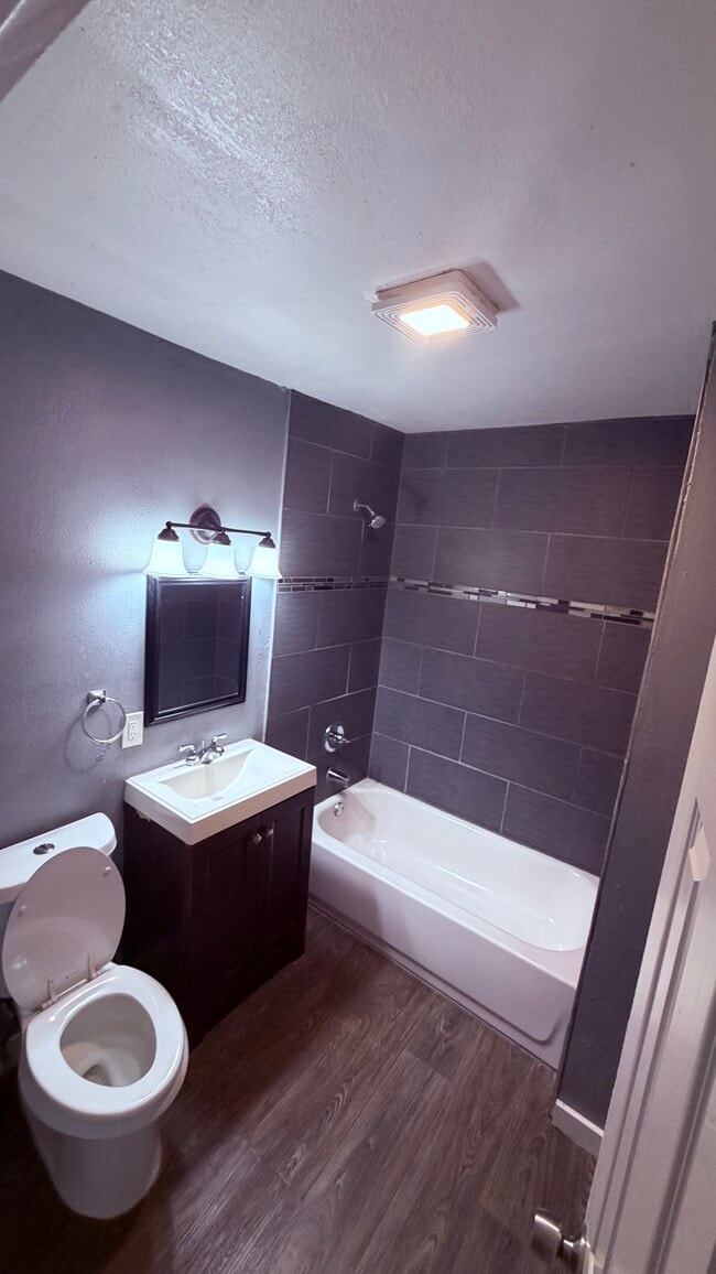 Photo - 311 Glamis Ave Unit 311 GLAMIS AVE #2