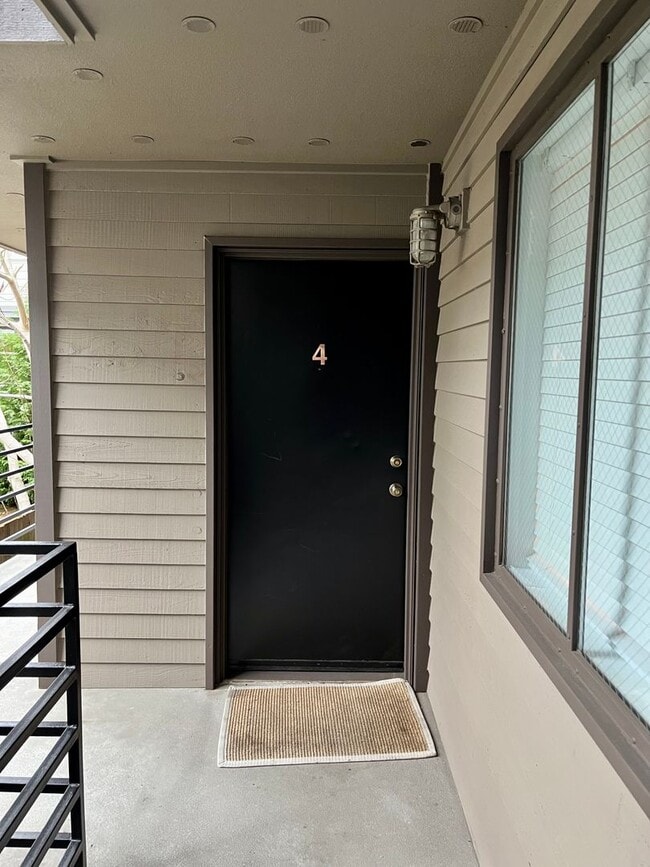 Photo - 1312 6th Ave N