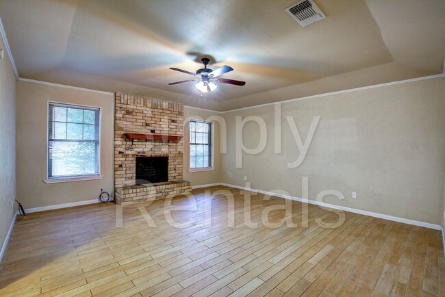 Photo - 6716 Sayle St