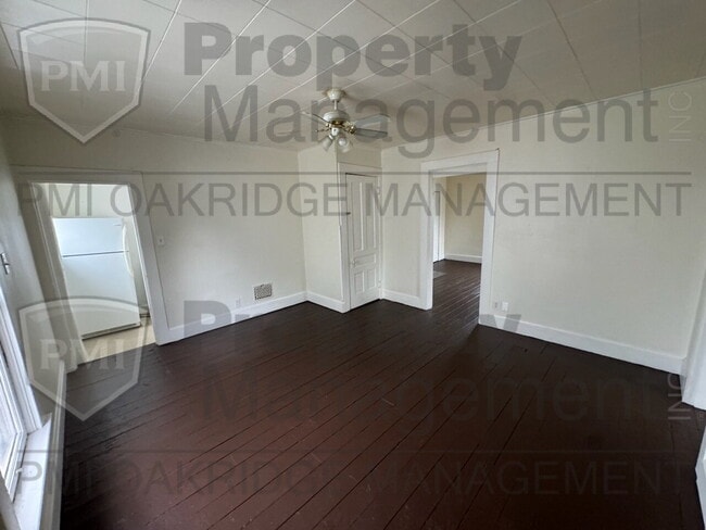 Photo - Upper 1 Bedroom 1 Bath Apartment