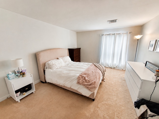 Photo - 1661-1663 Washington St. Unit 205 Unidad 205