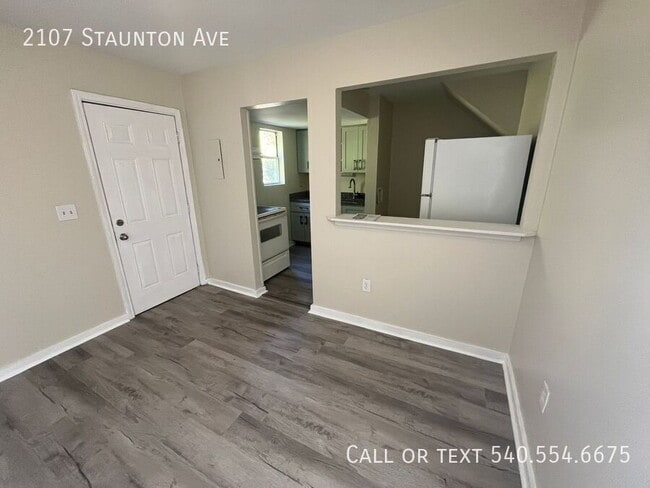 Photo - 2107 Staunton Ave NW