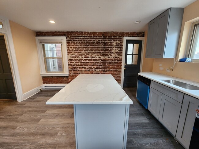 Building Photo - 14 W State St Unit C3 Rental