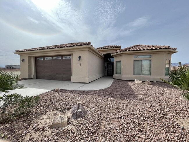 Building Photo - BHCRENT.COM Golf Course Living - Gated Com... Rental