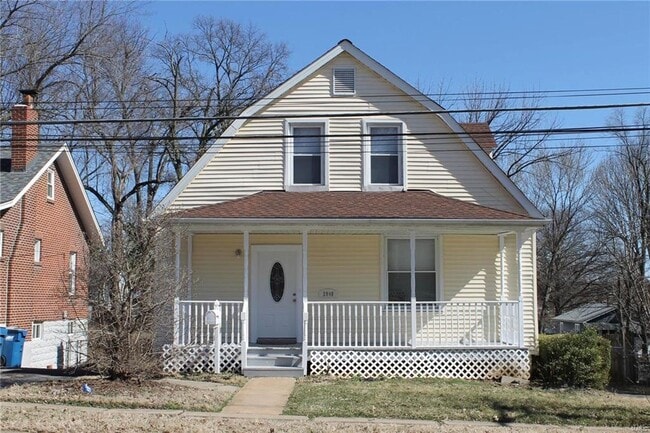 Building Photo - Absolutely adorable 3 bedroom/1.5 bath hou...