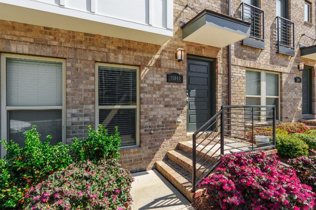 Photo - 15040 New Amsterdam Ln