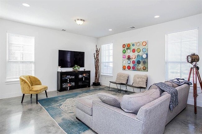 Photo - 1311 Fort Branch Blvd