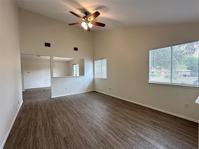Photo - 12418 Coronet St