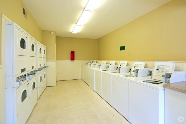 Sandhills - Laundry Facility