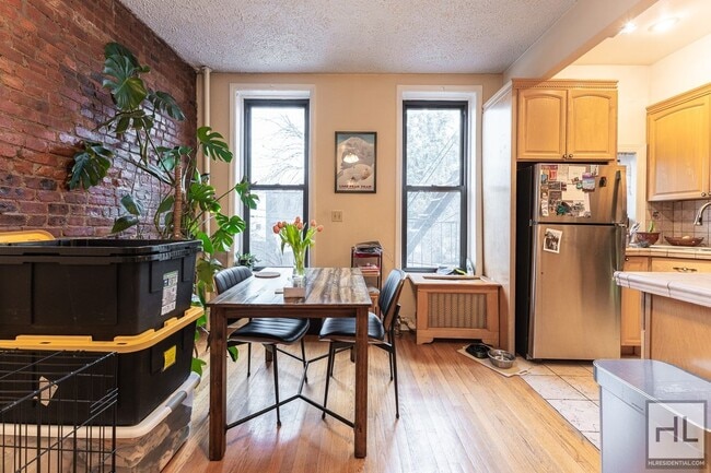 Photo - 7 AVENUE Unidad 1