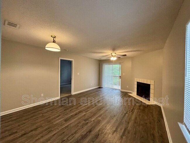 Photo - 410 Commons Dr Unit 410