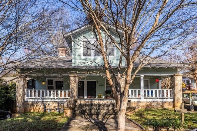 Photo - 976 Delaware Ave SE