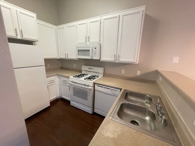 Photo - Charming 3-Bedroom, 2-Bath Apartment for Rent