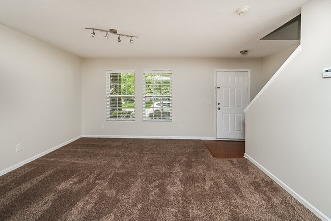 Photo - 3411 Almar Knot Dr