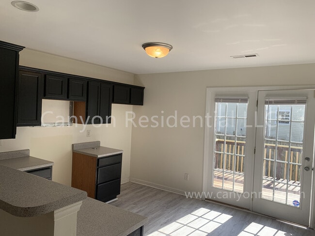 Photo - Recently Renovated!! Beautiful 2 bedroom with den!!
