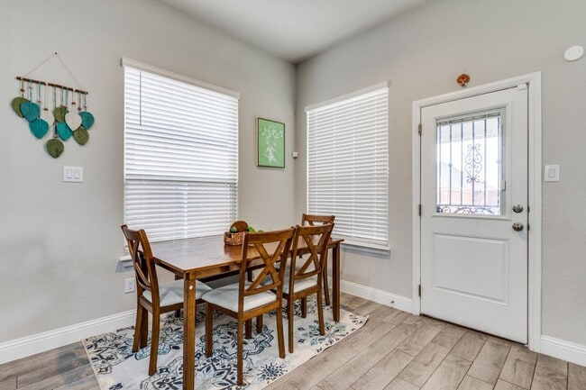 Photo - 2013 Gray Towers Way