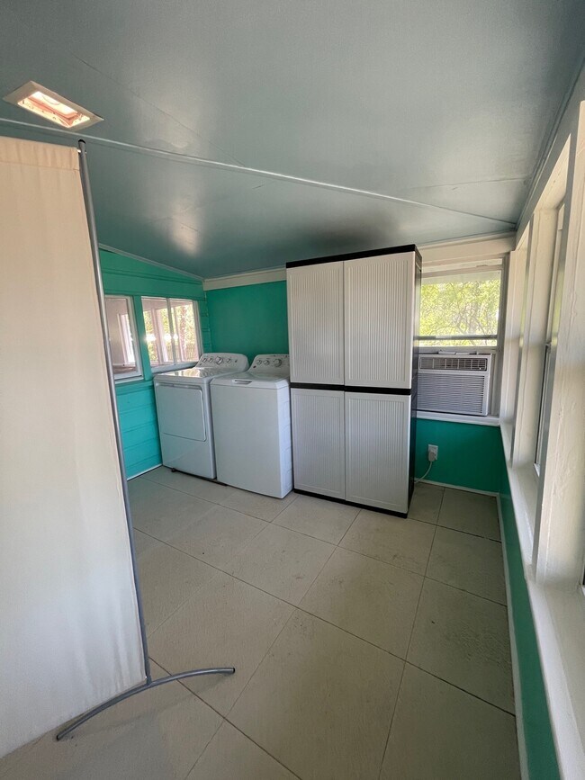 Photo - 254 Rabbit Island Ln