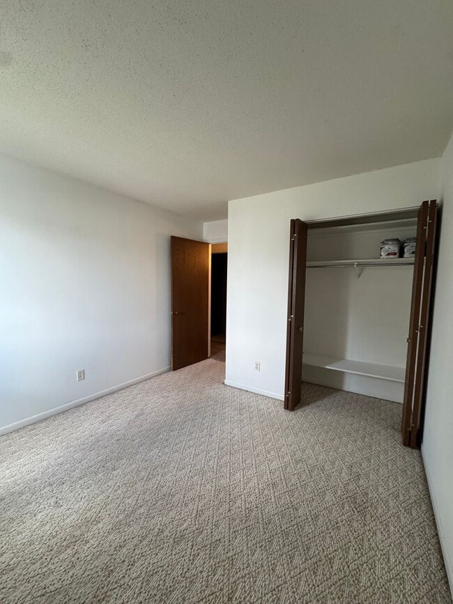 Photo - Move in as early as December 19, 2025 No Monthly Pet Rent! NW Rochester Mn Condo 2 bedroom, 1.5 b...