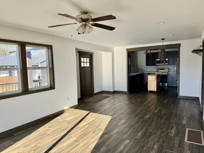 Photo - 3731 S Manitou Way