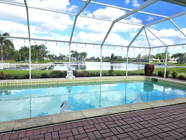 Photo - Annual Rental or 6+ month option - FURNISH...