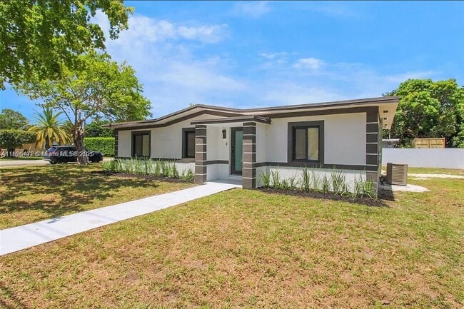 Photo - 13885 NW 5th Ave