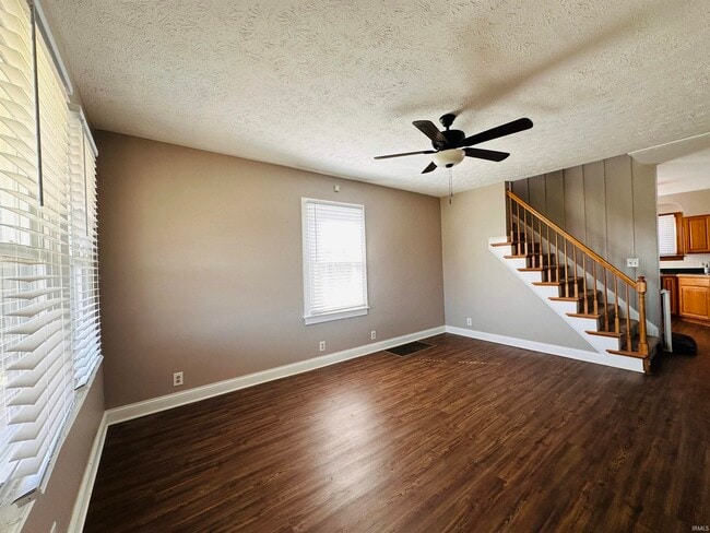 Photo - 5500 Big Cynthiana Rd